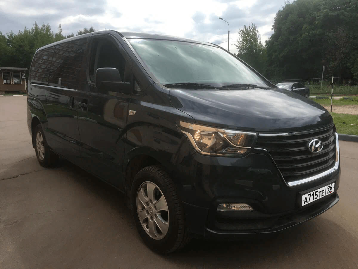 Hyundai Starex